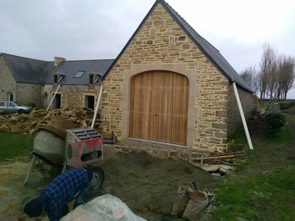 grarage bois et pierres